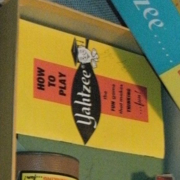 50s Vintage 1956 Yahtzee Game Original Box, Dice, Cup, Score Pads, Tokens, Rules - Picture 10 of 10